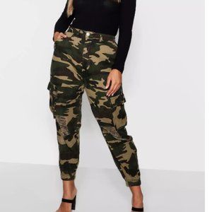 Ripped Pocket Denim Camo Cargo Jeans